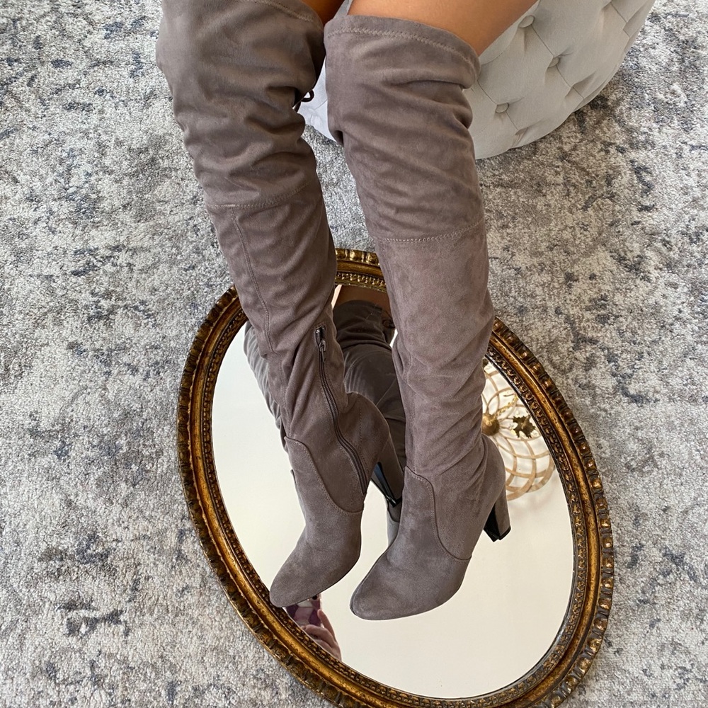 Heeled boot